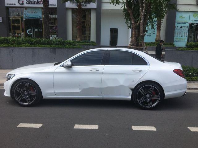 Mercedes-Benz C class  C200  2017 - Bán Mercedes C200 2017, màu trắng như mới