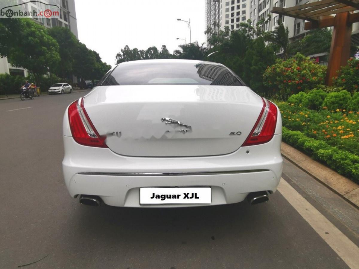 Bán Jaguar XJ năm sản xuất 2011, màu trắng, nhập khẩu