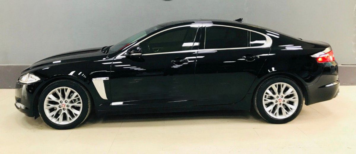 Jaguar XF   2015 - Xe Jaguar XF năm 2015, màu đen, nhập khẩu  