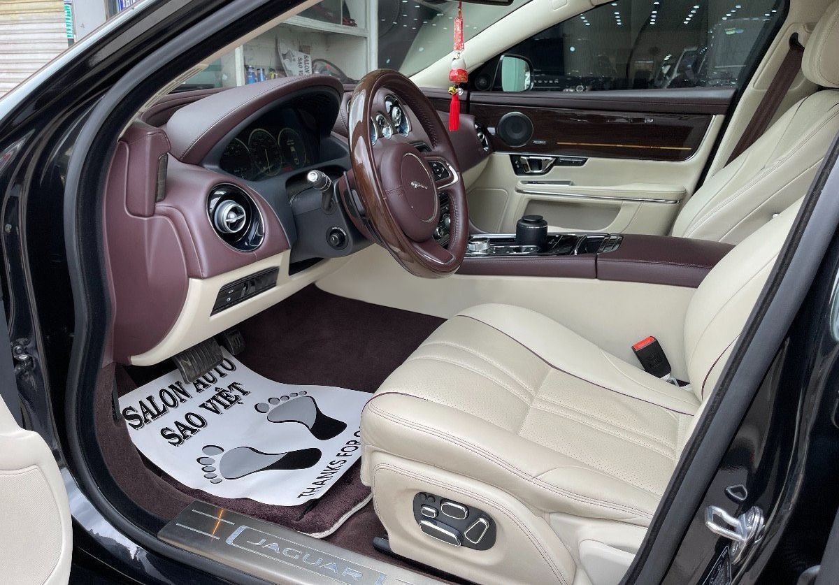 Cần bán lại xe Jaguar XJ năm 2014, màu đen, nhập khẩu  