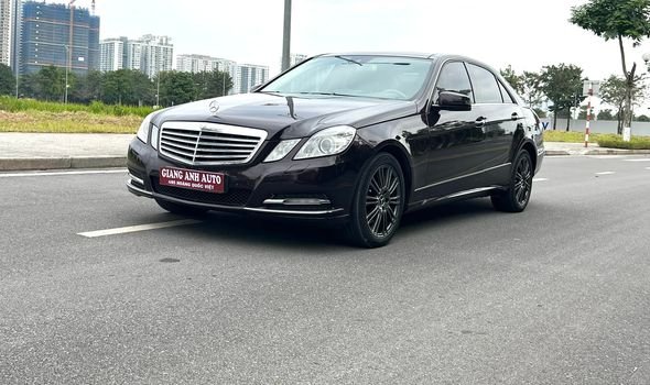 Mercedes-Benz E300 E300 AMG 2012 - Cần bán xe Mercedes E300 AMG năm 2012, màu đen, nhập khẩu nguyên chiếc  