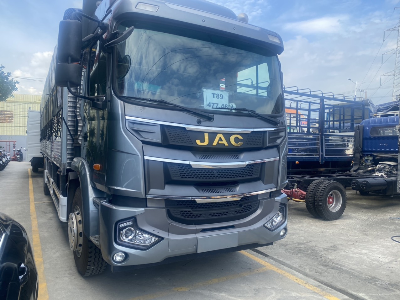 JRD A5 2021 - Xe tải chenglong 9t máy yuchai thùng dài 8m2 chở pallet nước ngọt