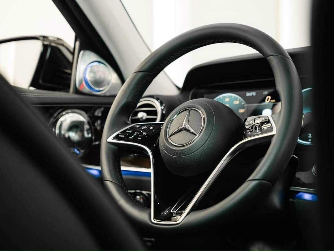 Mercedes-Benz E200 2023 - Giảm tiền mặt - Tặng phụ kiện - Bảo hiểm bảo dưỡng cùng nhiều phần quà hấp dẫn