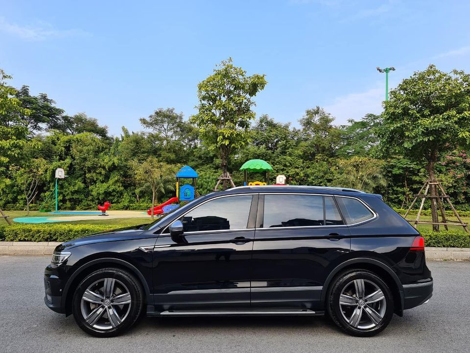 Volkswagen Tiguan 2018 - số tự động nhập mexico