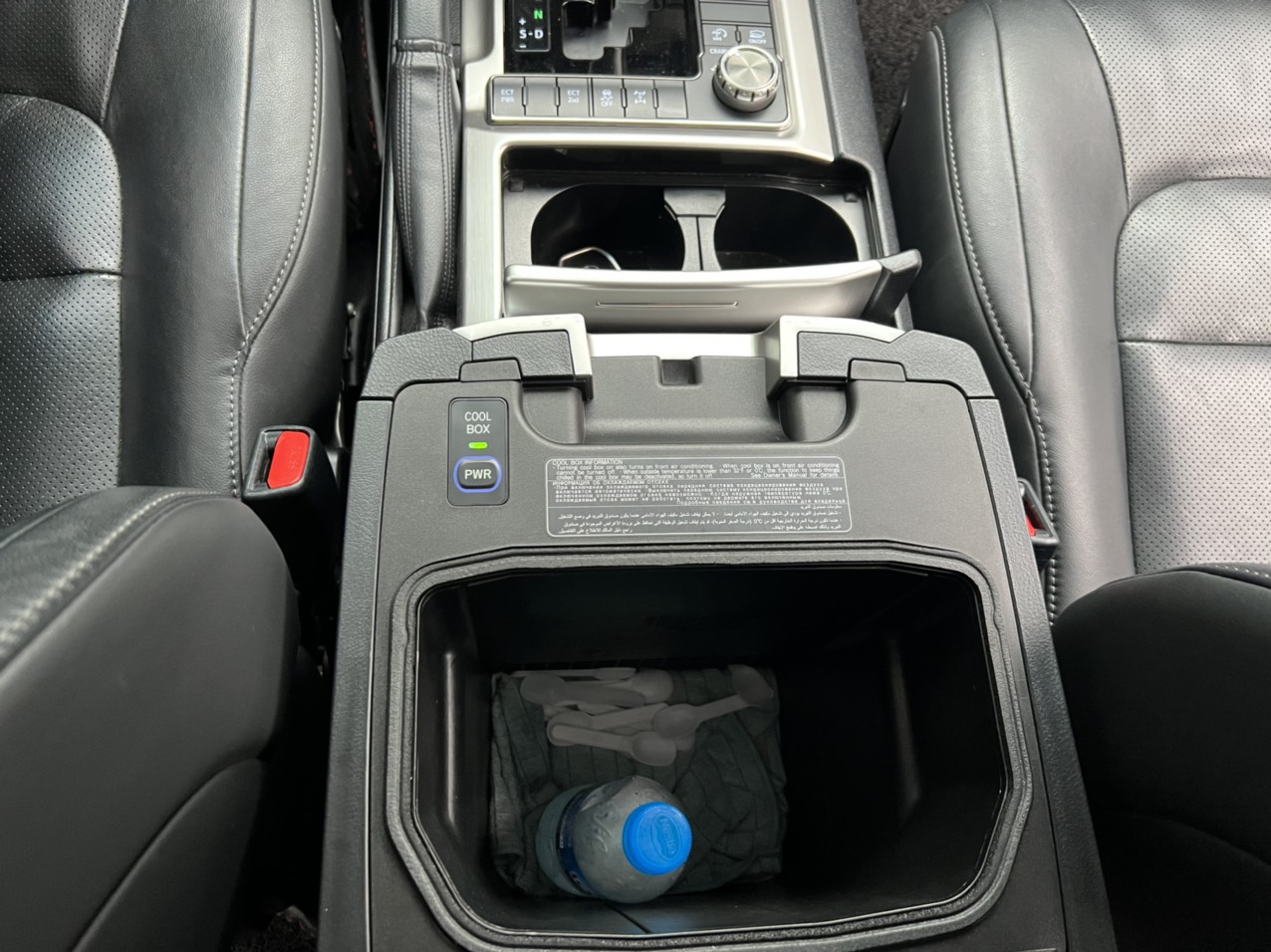 Lexus LX 570 2019 - Em đang có chiếc Toyota Landcruiser VX 4.6V8 sản xuất năm 2019 đăng ký tên công ty 