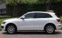Audi Q5 Q5 2005 - Cần bán xe Audi Q5, màu trắng, bản full trang bị hiện đại, xe nhập khẩu nguyên chiếc, giá tốt