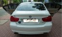 BMW 3 Series 320i  2010 - Bán xe BMW 3 Series 320i sản xuất năm 2010, màu trắng, nhập khẩu nguyên chiếc, 530tr