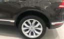 Volkswagen Touareg 2017 - Giao ngay Volkswagen Touareg 3.6 V6, màu nâu, liên hệ ngay để được nhận ưu đãi cực tốt