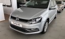 Volkswagen Polo   1.6 AT 2016 - Bán volkswagen Polo Hatchback, nhập Đức nguyên chiếc, ưu đãi 50% thuế trước bạ, giá tốt, Lh: 0901933522 (Vy)
