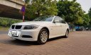 BMW 3 Series  320i 2008 - Cần bán lại xe BMW 320i sản xuất 2008, màu trắng, nhập khẩu nguyên chiếc