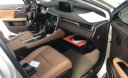 Lexus RX 200T 2016 - Đi nước ngoài cần bán gấp lexus RX200t, sx 2016 đăng ký 2017, màu vàng cát