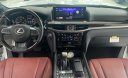 Bán Lexus LX570 nhập Mỹ 08 chỗ 2021, màu trắng, nội thất nâu, xe giao ngay
