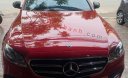 Mercedes-Benz E300 2020 - Cần bán xe Mercedes E300 năm sản xuất 2020, màu đỏ, xe nhập