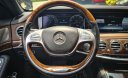 Mercedes-Benz 2016 - Màu đen, độ Maybach