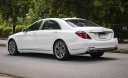 Mercedes-Benz 2020 - Cần bán gấp xe màu trắng