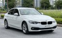 BMW 320i 2018 - Xe màu trắng