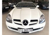 HCM Mercedes SLK 200, màu trắng, xe nhập, trả trước chỉ từ 285 triệu giá 950 triệu tại Tp.HCM