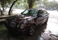 Mercedes-Benz E class 1996 - Cần bán Mercedes năm sản xuất 1996, màu đỏ, nhập khẩu chính hãng giá 120 triệu tại Bến Tre