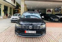 Volkswagen Tiguan 2017 - Cần bán Volkswagen Tiguan 2017, màu đen, xe nhập giá 1 tỷ 199 tr tại Hà Nội