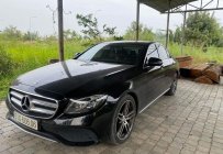 Bán Mercedes E250 năm sản xuất 2017, màu đen giá 1 tỷ 699 tr tại Tp.HCM