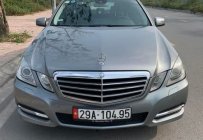 Cần bán gấp Mercedes E250 năm 2010, màu bạc giá 520 triệu tại Hà Nội