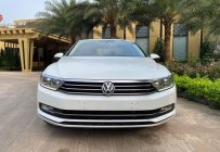 Volkswagen Passat 2017 - Cần bán gấp Volkswagen Passat 1.8 TSI 2017, màu trắng, nhập khẩu giá 839 triệu tại Hà Nội