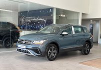 Volkswagen Tiguan 2023 - Màu xanh petro xanh độc lạ của Volkswagen - Mua xe miễn lãi 0% lãi suất giá 2 tỷ 49 tr tại Tp.HCM