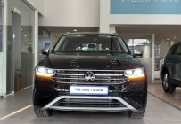 Volkswagen Tiguan 2023 - Màu đen Pearlescent huyền bí lịch lãm - Kiểu mới trẻ trung Khuyến mãi tháng 3/2023 50% trước bạ giá 1 tỷ 999 tr tại Tp.HCM