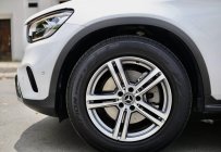Mercedes-Benz GLC 200 2022 - Màu trắng, nội thất kem giá 1 tỷ 588 tr tại Tp.HCM