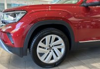 Volkswagen Teramont 2023 - Cần bán xe Teramont đỏ cực đẹp Volkswagene 2023 mẫu mới chính hãng giá 2 tỷ 499 tr tại Tp.HCM