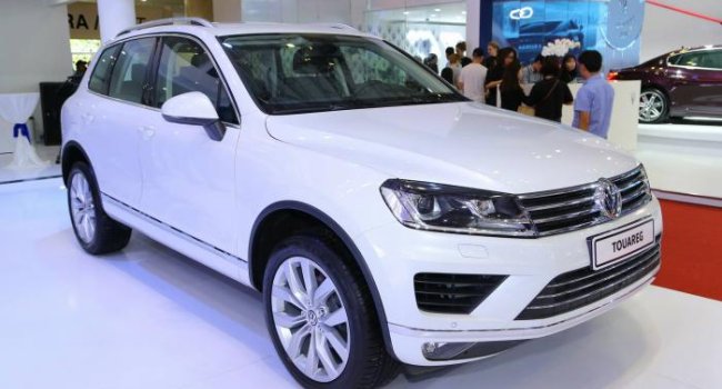 Volkswagen Touareg 2018 - Bán ô tô Volkswagen Touareg đời 2018, màu trắng, nhập khẩu